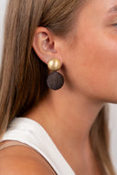 Lott Bruine Oorbellen Silk Braided Globe M - Brown