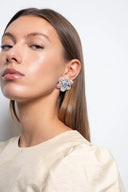 Lott Earrings Flower w/ Closely-Knitted Leaves S- Holo