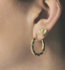 Anna + Nina Twisted Hoop Oorbellen